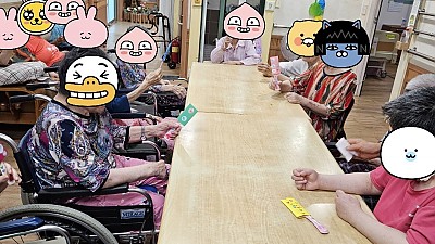 ♥예쁜 어르신들의 머리빗 만들기♥